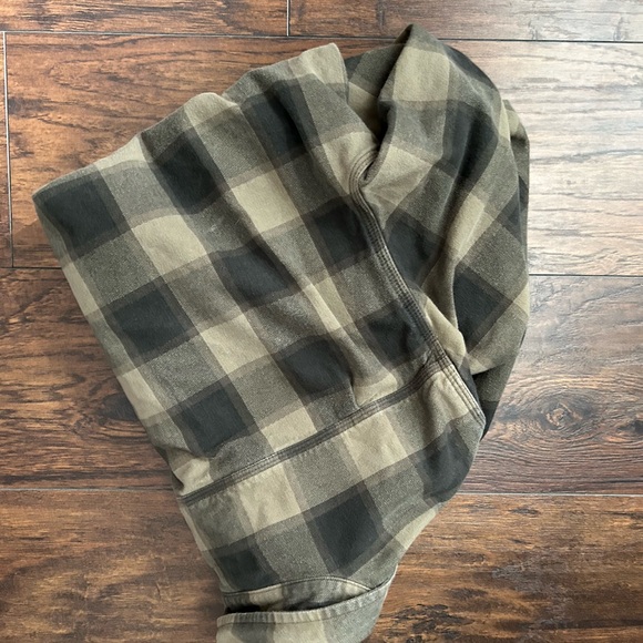 Carhartt Men's Plaid Shirt - Green and Black - Picture 4 of 5